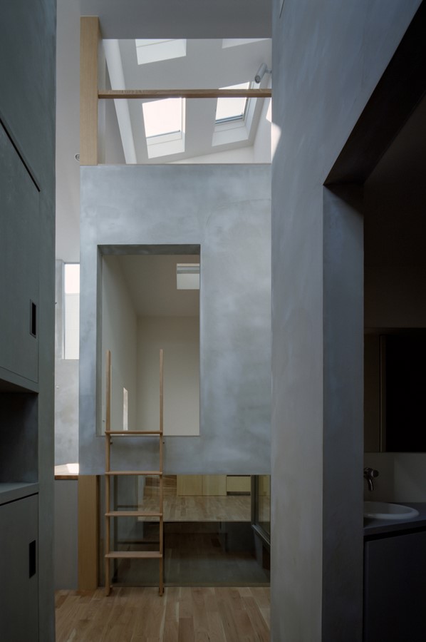 由藤原室建筑师设计的带有光的空洞的房子- Sheet4